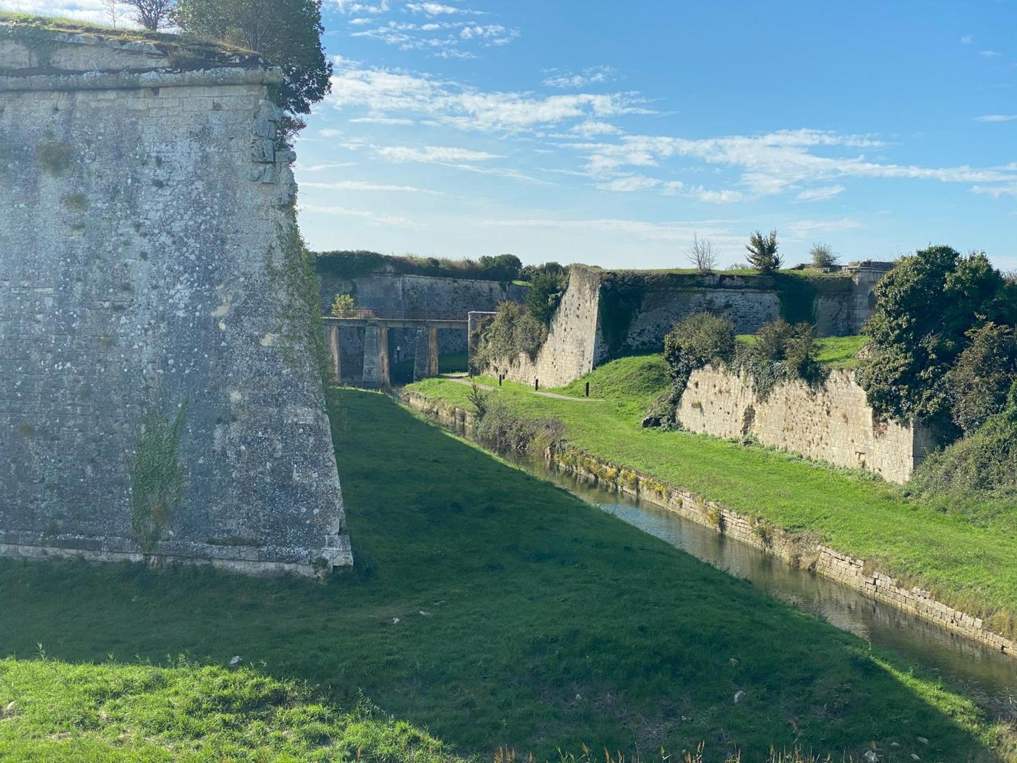 Les Amareyeurs - Ile D'Oleron - Maison Classee 3 Etoiles Avec Piscine - Clim - Velos Le Château-dʼOléron Eksteriør billede